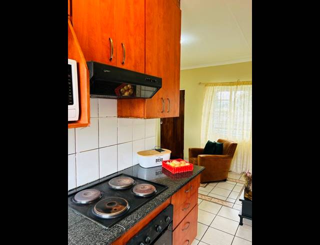 2 BEDROOM APARTMENT FOR SALE IN SHARONLEA